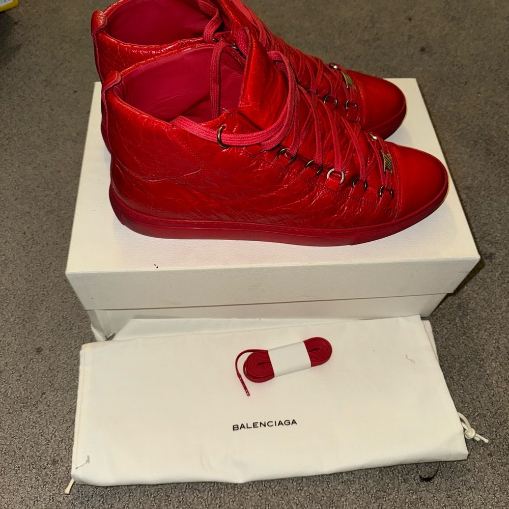 authentic balenciaga red good condition size 10 USA fit like a 10.5/11
